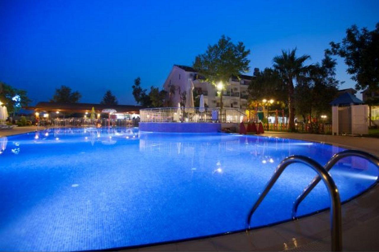 Side Suite Hotel Zewnętrze zdjęcie