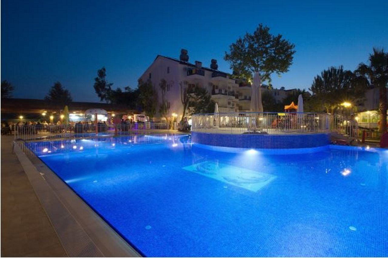 Side Suite Hotel Zewnętrze zdjęcie